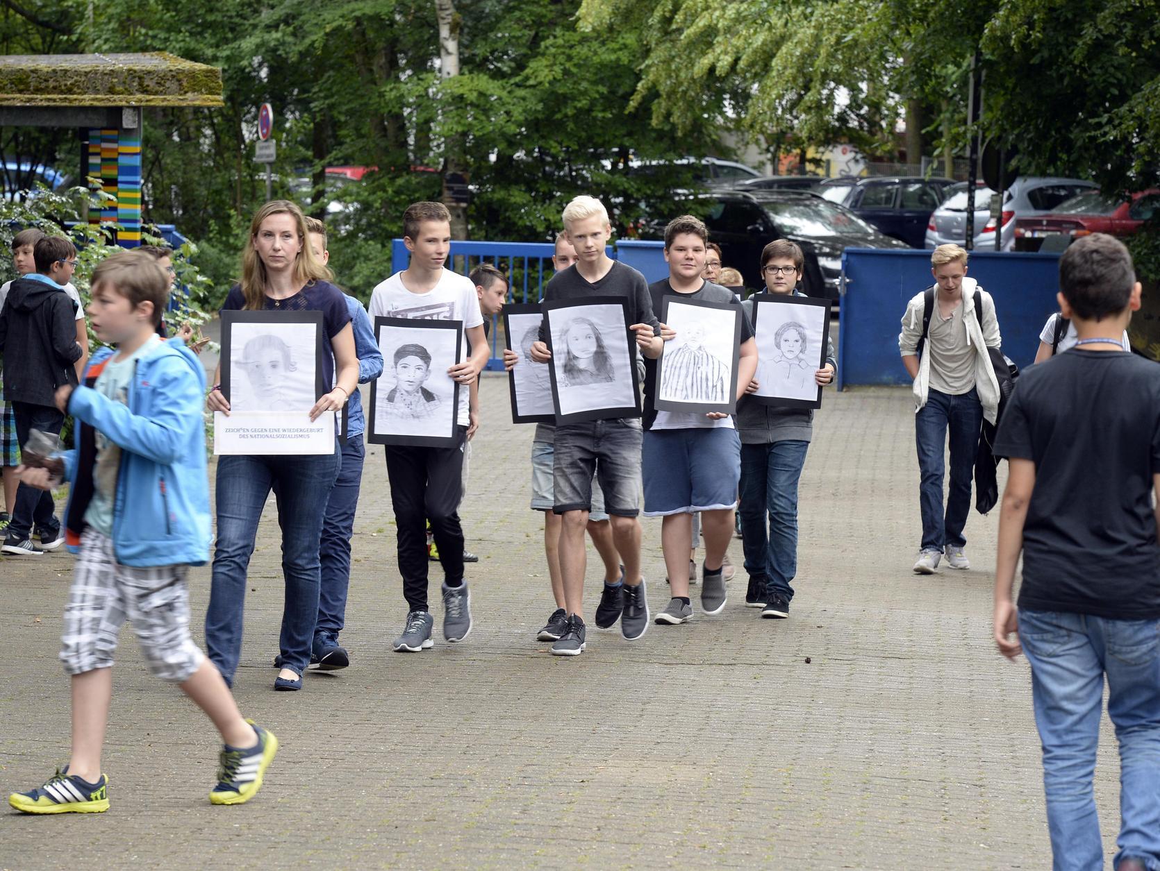 Schuler Zeichnen Gegen Das Vergessen Erlangen Nordbayern De