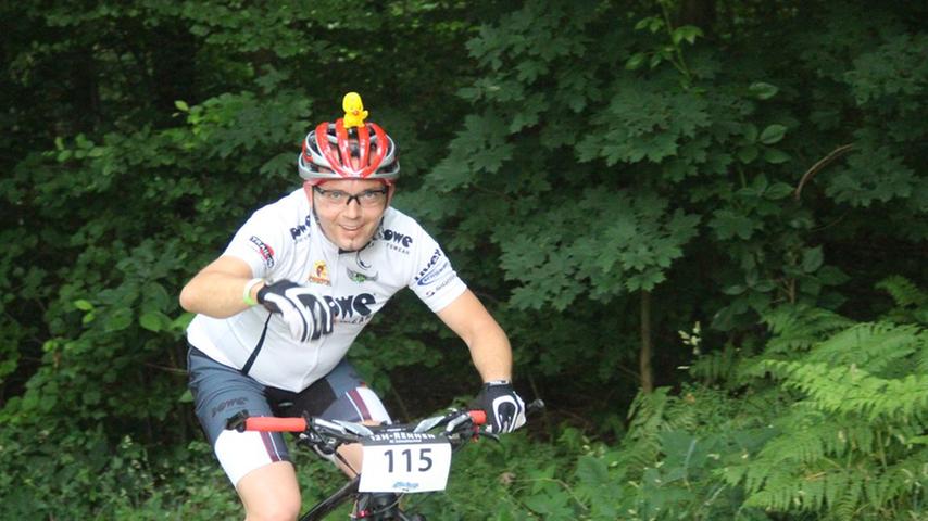Über Stock und Stein: 12 Stunden-Mountainbike-Rennen in Schnaittach