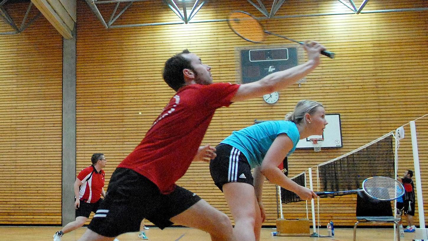 Flink und trickreich: Beim Badminton gibt es extrem schnelle Ballwechsel.