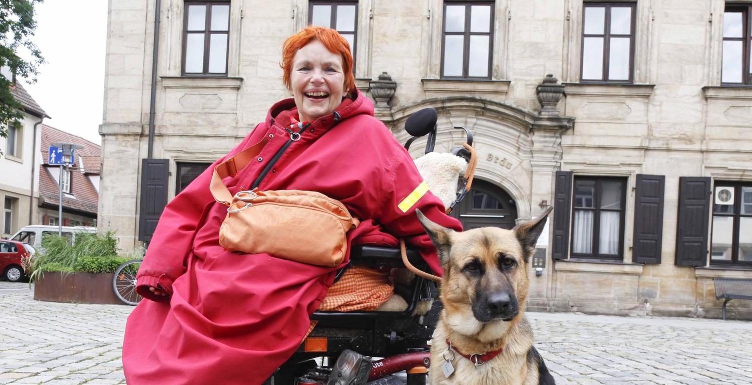 Ehrenbürgerwürde für Erlangerin Dinah Radtke