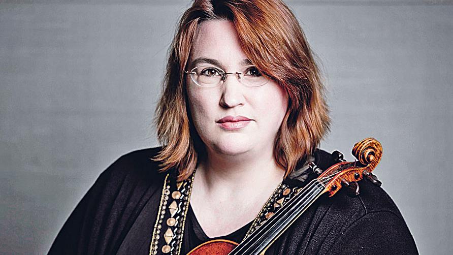Jessica Hartlieb spielt Bach in Ellingen
