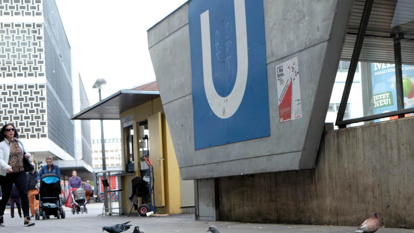Die Staatsanwaltschaft prüft den Fall, der sich Ende November im U-Bahnhof Aufseßplatz ereignet hat.