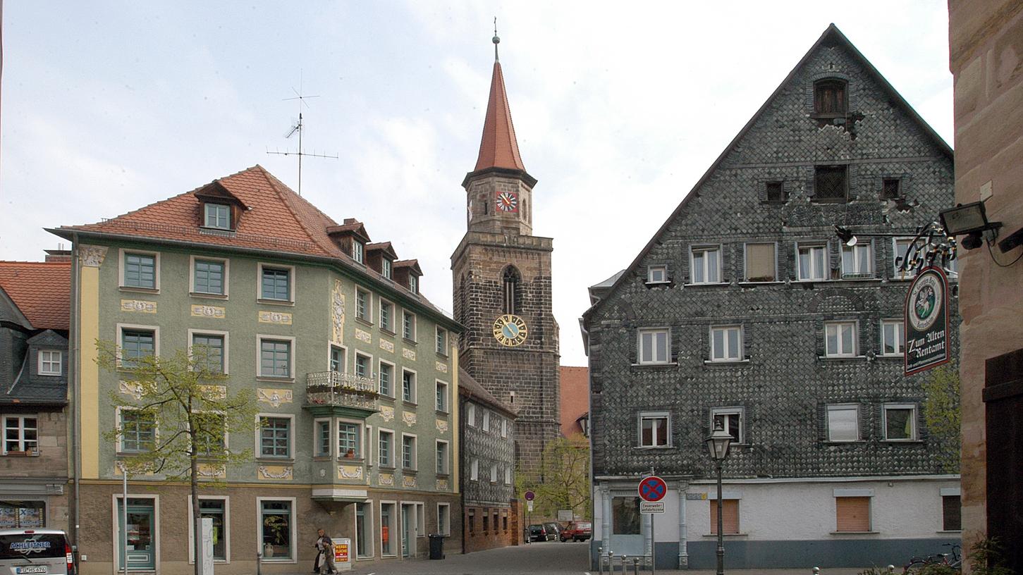 Hier, an St. Michael in der Fürther Altstadt, und an drei anderen evangelischen Kirchen hingen die Flugblätter.