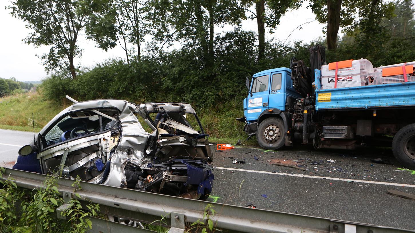 Autofahrer stirbt bei Unfall im Landkreis Fürth