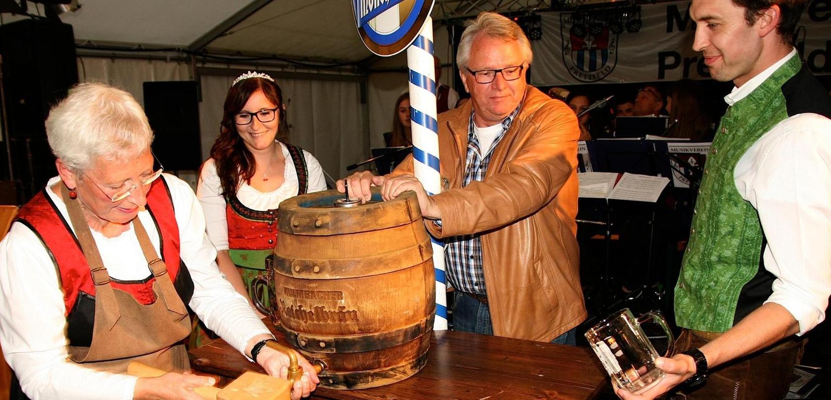 Pretzfelder Kirschenfest startet mit viel Bierschaum