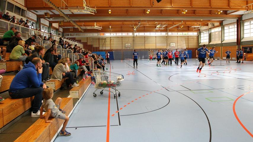 Saisoneröffnung: HC Erlangen trainiert und feiert mit den Fans