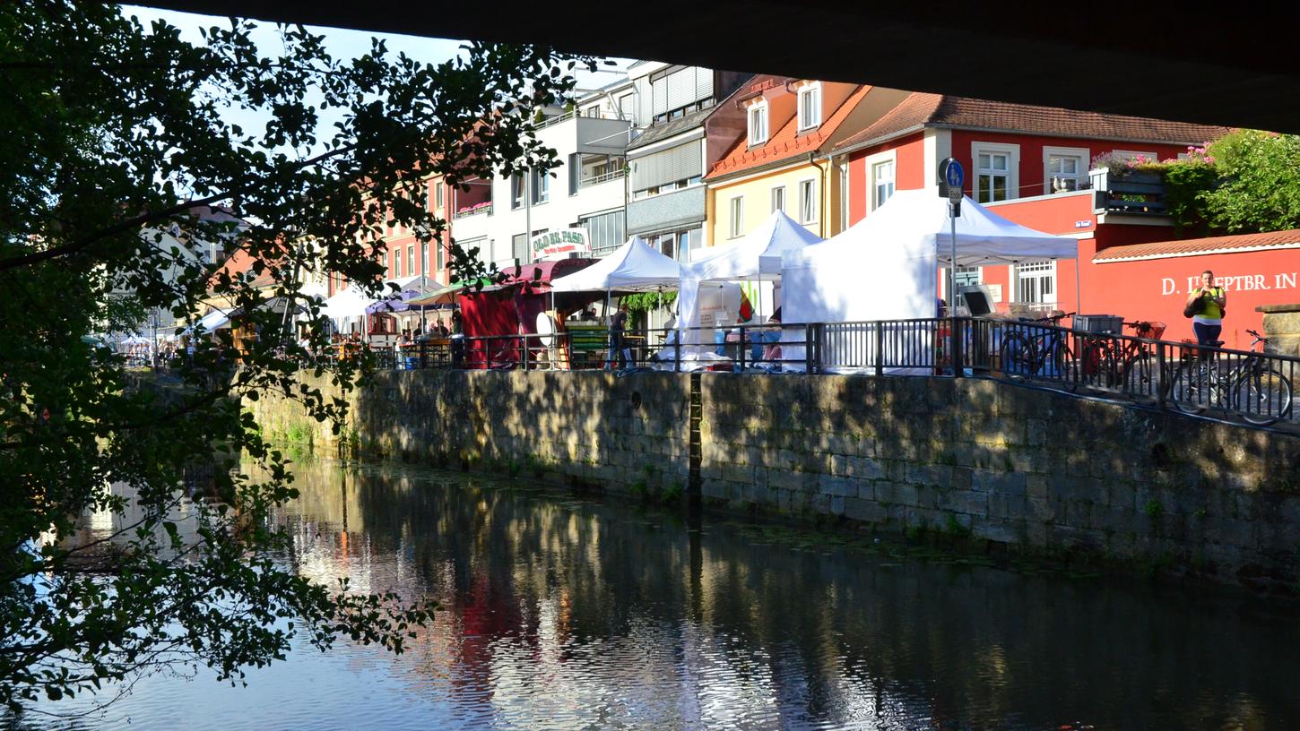 Das Flussfest am Alten Kanal steht in der Diskussion, nachdem eine Anwohnerin bereits vergangenes Jahr Klage eingereicht hat.