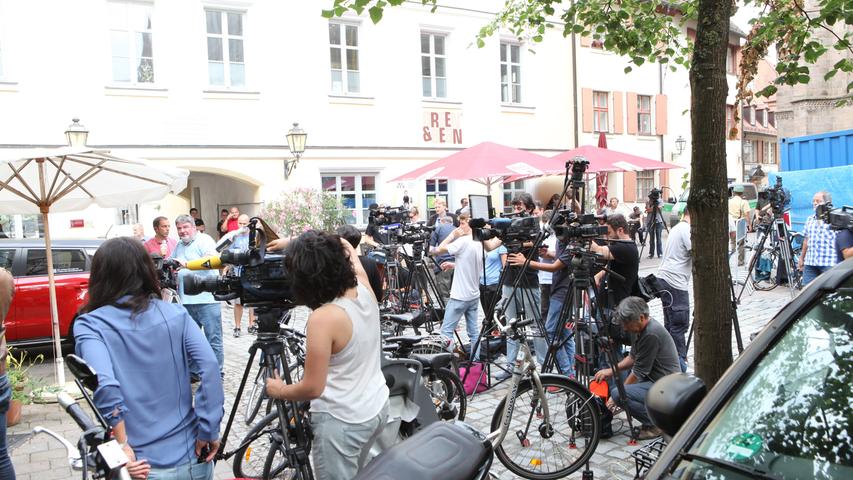 Anschlag in Ansbach: Spurensuche und Fassungslosigkeit