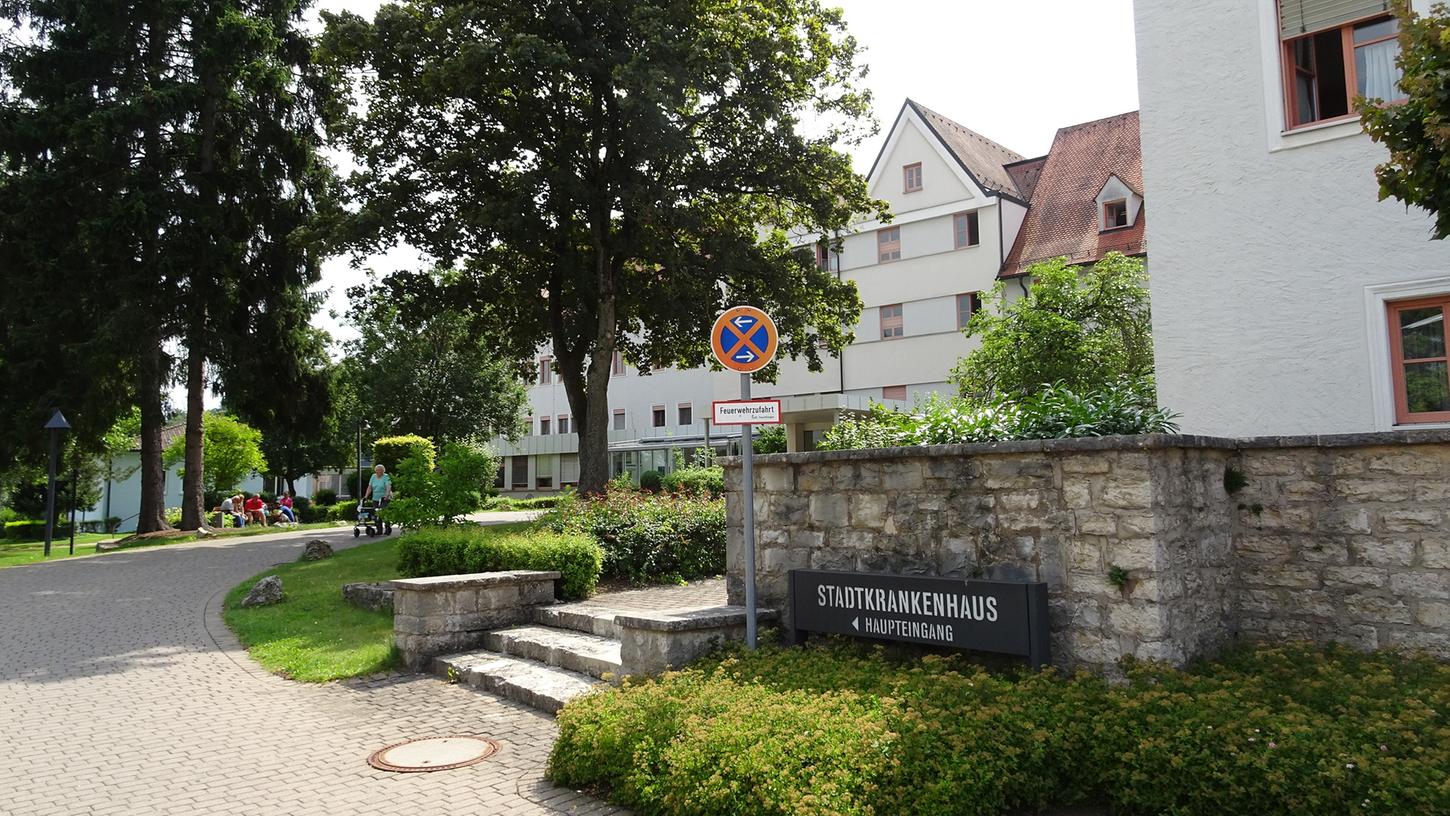 Neue Verwendung für das Traditionshaus mit über 100-jähriger Geschichte: Aus dem Treuchtlinger Stadtkrankenhaus soll eine Fachklinik für Psychosomatik des Bezirks Mittelfranken werden.
