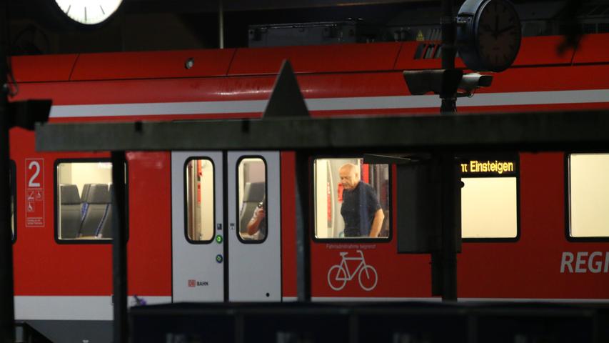 Herrenloser Koffer in Zug: Fahrgäste in Gunzenhausen evakuiert