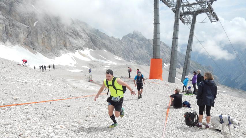 Härtester Marathon Deutschlands: Oberasbacherin stürmt Zugspitze