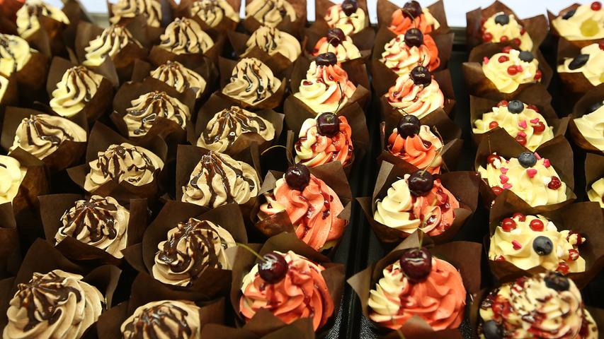 Denn bei diesem Bild kann einem nur das Wasser im Munde zusammenlaufen: köstliche Cupcakes in jeder erdenklichen Geschmacksrichtung.