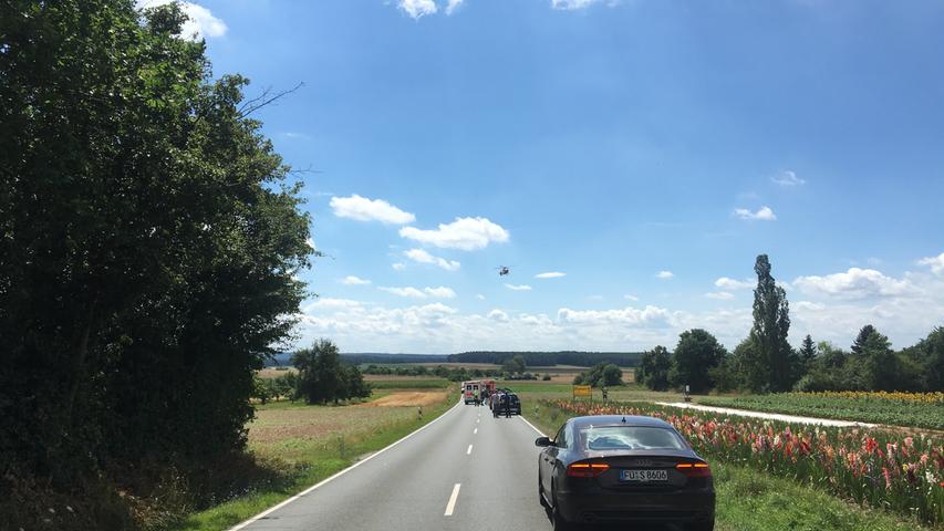 Motorradfahrer kracht gegen Pkw in Cadolzburg