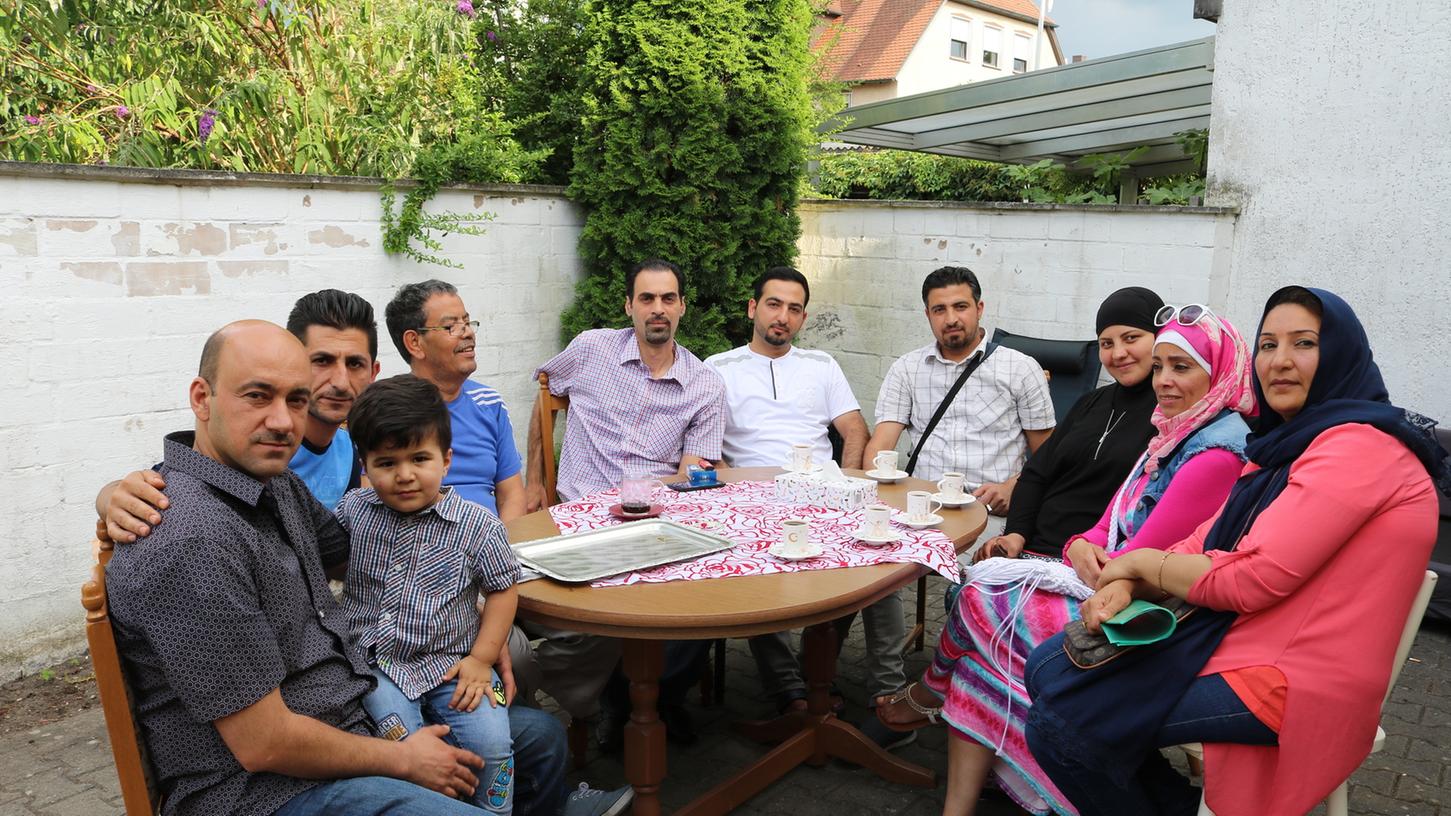 Die Anschläge von Würzburg, München und Ansbach beunruhigen auch die in Bad Windsheim und Obernzenn lebenden Flüchtlinge. Doch ihre ehrenamtlichen Betreuer sprechen ihnen Mut zu. Die Anschläge von Würzburg, München und Ansbach beunruhigen auch die in Bad Windsheim und Obernzenn lebenden Flüchtlinge. Doch ihre ehrenamtlichen Betreuer sprechen ihnen Mut zu.