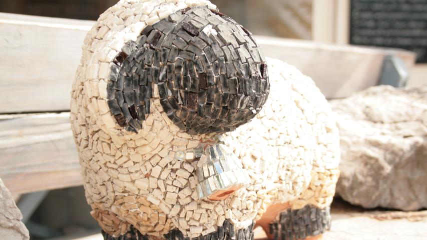 Etwa 30.000 wilde Schafe leben auf Cres. Das inspiriert auch Künstler.