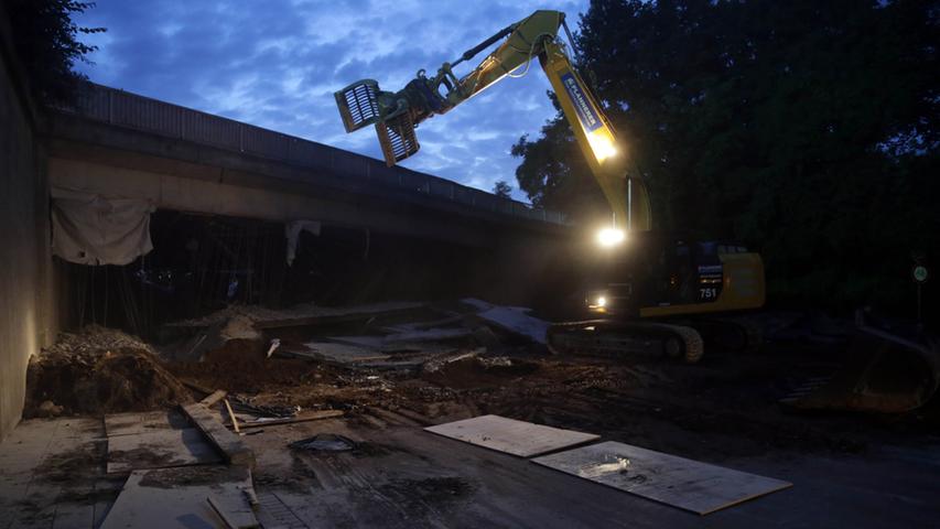 Anwohner raus, Sprengstoff rein: Brücke am Nordring wurde gesprengt