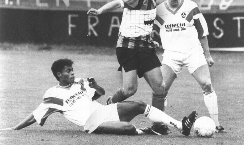 Rutschpartie ins Glück: Doch die Beziehung zwischen Percy Olivares und dem Club hielt nicht lange. Rutschpartie ins Glück: Doch die Beziehung zwischen Percy Olivares und dem Club hielt nicht lange.
