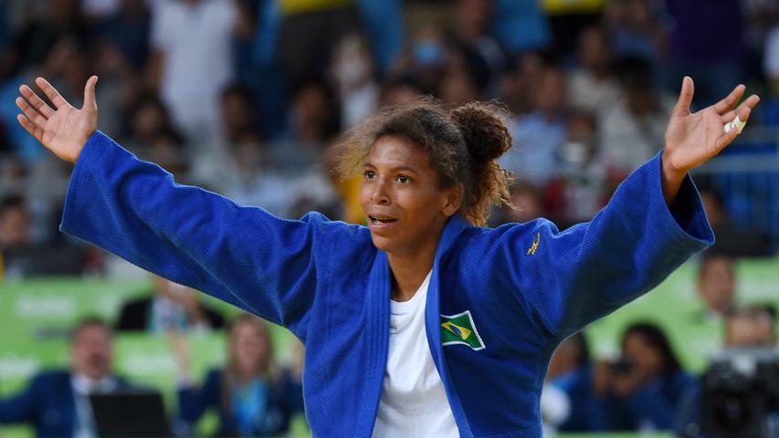 Bei einem Blick zu den Sportlern anderer Nationen findet  man ebenfalls  kuriose Aussagen. Judo-Olympiasiegerin Rafaela Silva plante nach ihrem Gewinn nur eines: "Essen. Ich war noch nicht beim McDonald's im olympischen Dorf."