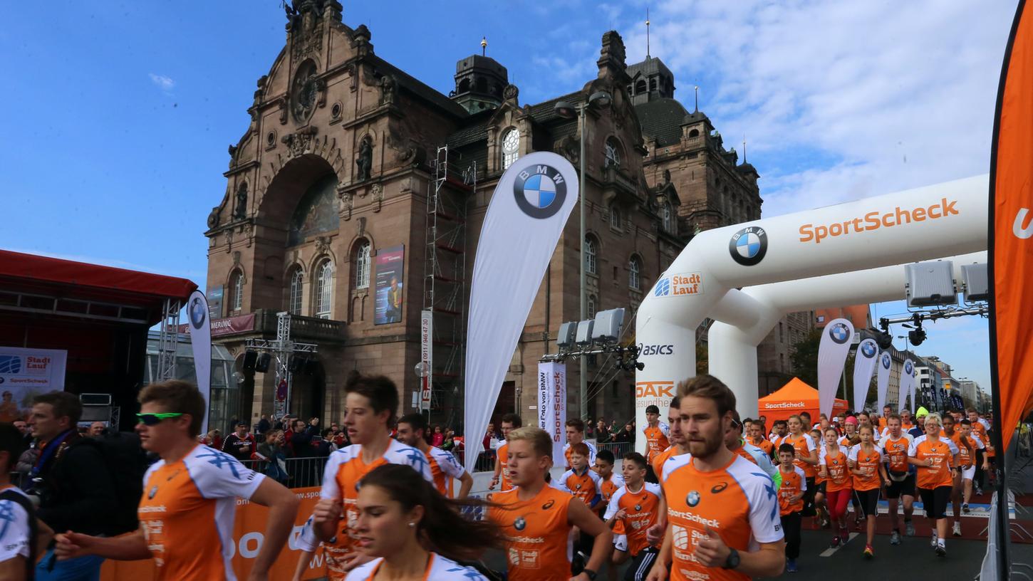 Beim Stadtlauf 2015 traten rund 9000 Läufer an.