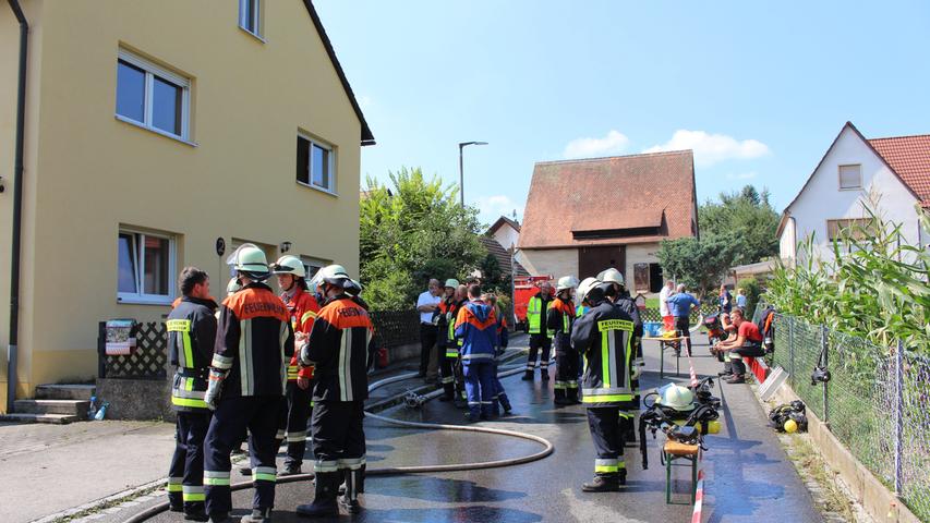 Großeinsatz im Nürnberger Land: Riesen-Schaden nach Feuer