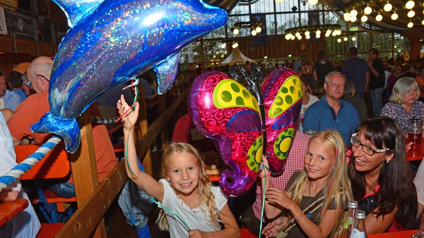 Kinderspaß und Party-Gaudi : Vorletzte Runde beim Jura-Volksfest