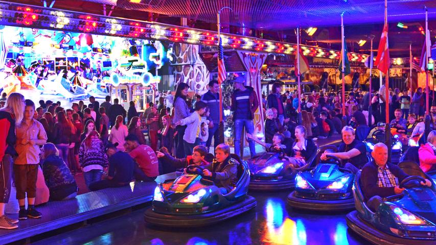 Es war ein Abschluss vom Feinsten: Das Neumarkter Volksfest 2016 endete an einem lauen Sommerabend. Tausende Besucher applaudierten nach dem zehnminütigen Brillantfeuerwerk.