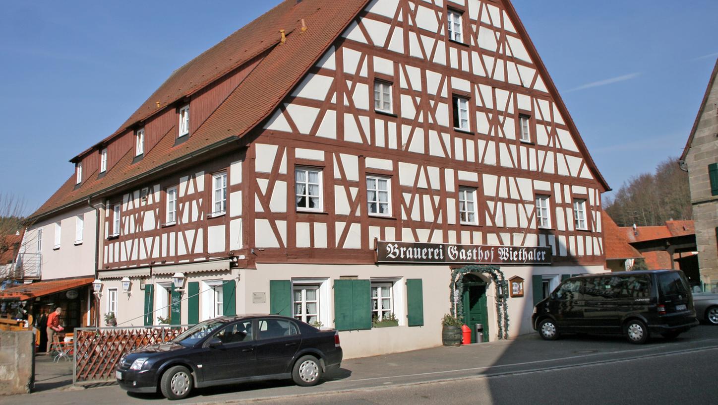 Beim "Brauerei Gasthof Wiethaler" bekommt man am Sonntag den ganzen Tag ein warmes Essen und auch Vegetarier werden hier glücklich.