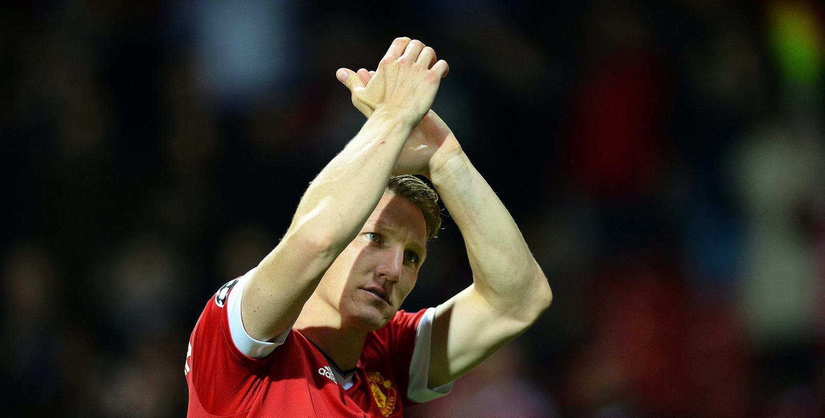 Bastian Schweinsteiger will sich in England durchbeißen und wird daher Manchester United nicht verlassen.
