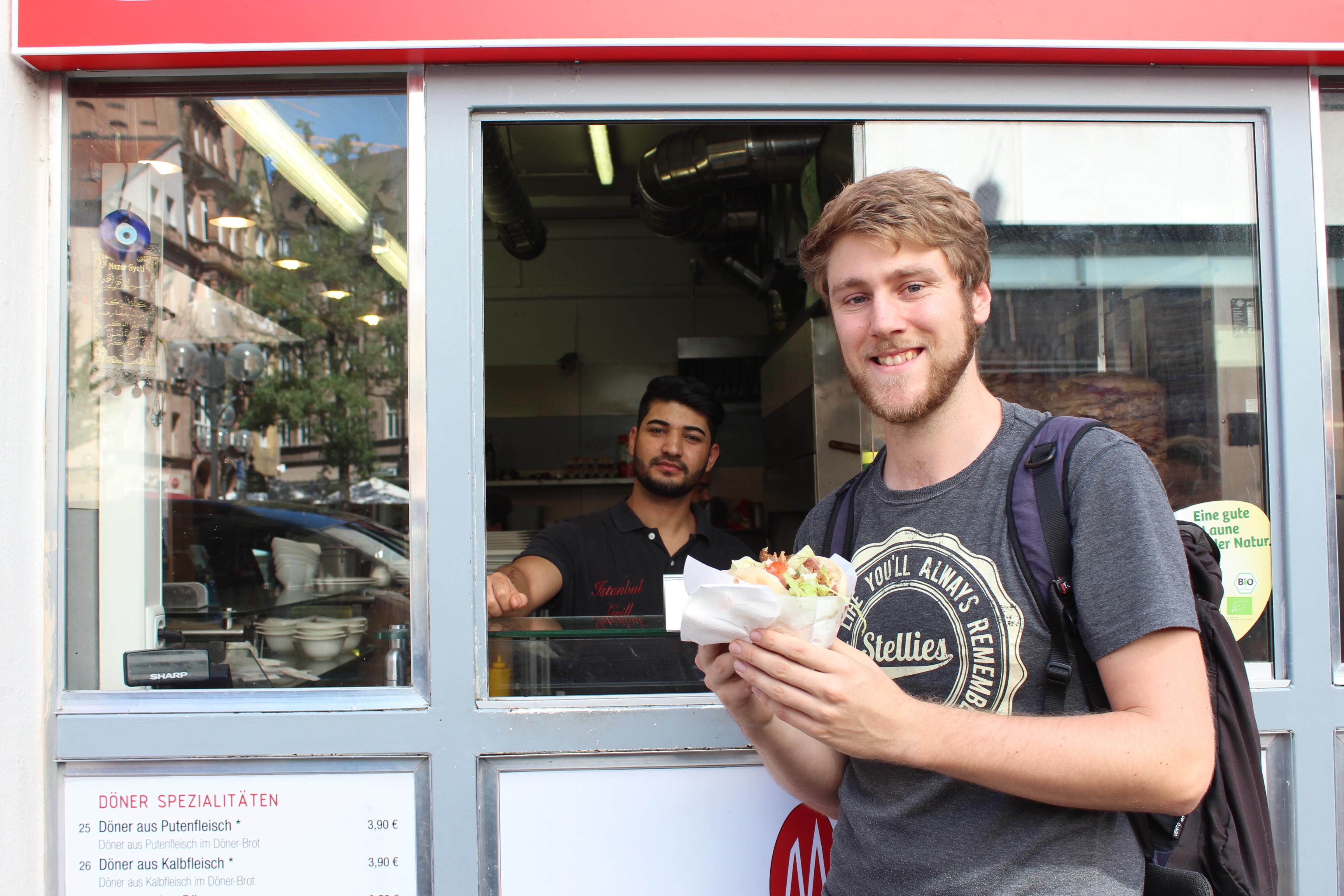 Wirbel Um Drehspiess Neue Vorgaben Fur Nurnbergs Doner Nurnberg Nordbayern De