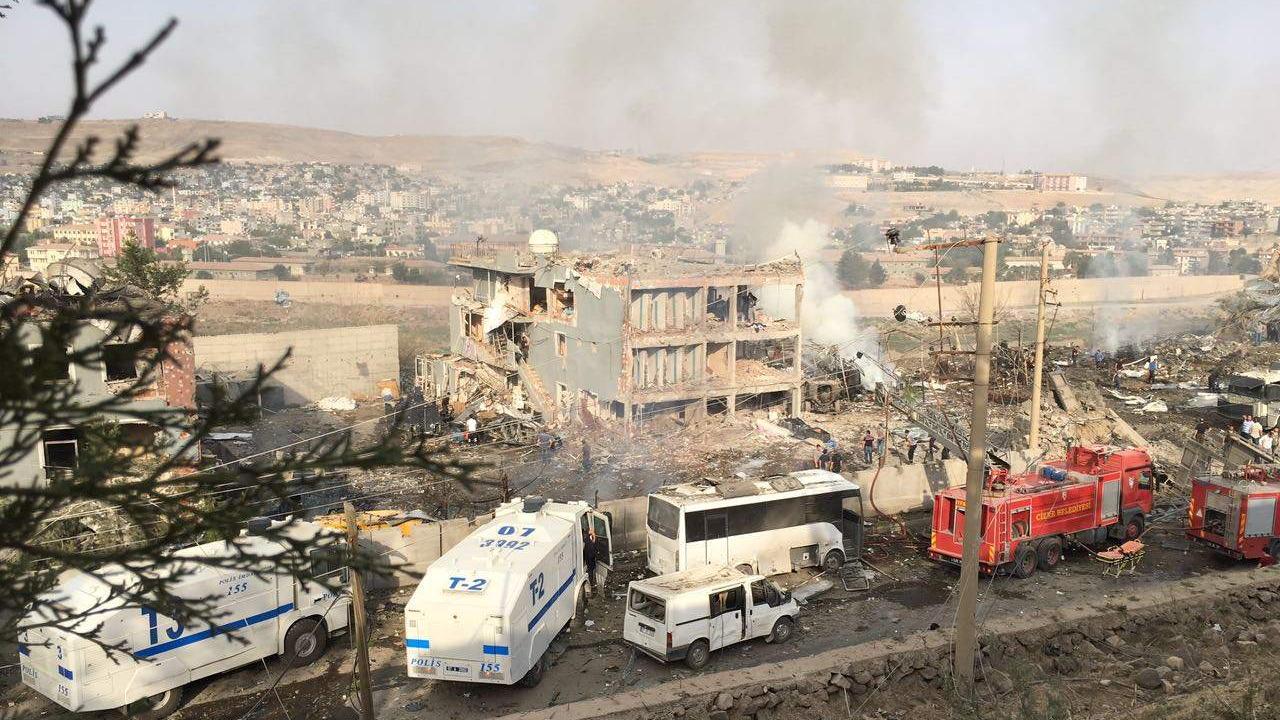 Bei der Explosion einer Autobombe in der Türkei kamen elf Menschen ums Leben.