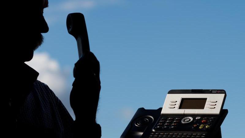 Falsche Polizisten am Telefon: Echte Polizei gibt Rat