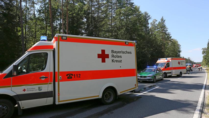 Schwerer Unfall bei Pyrbaum: Zwei Tote, zwei Verletzte