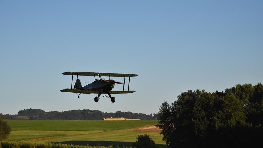 Bei herrlichem Wetter feierte der Luftsportclub Forchheim in Dobenreuth sein traditionelles Flugplatzfest.