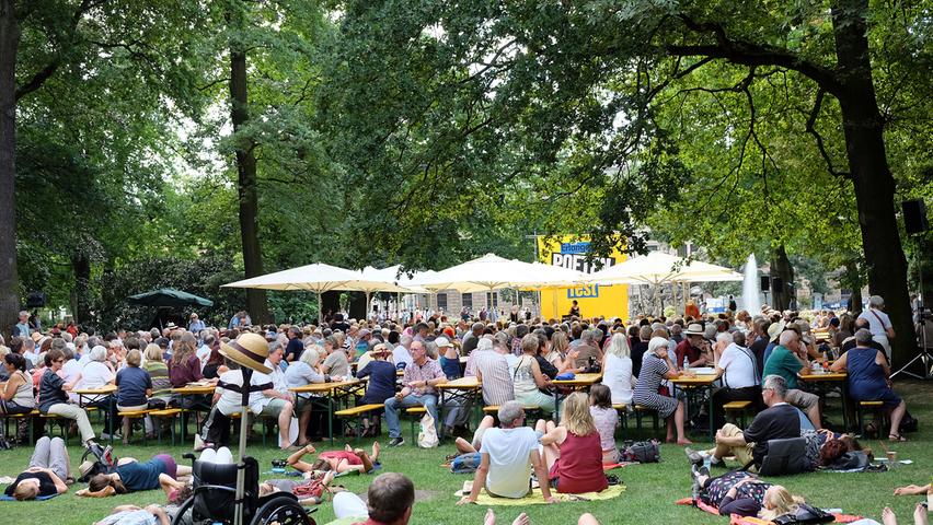 Traumhafter Literatursommer beim 36. Erlanger Poetenfest