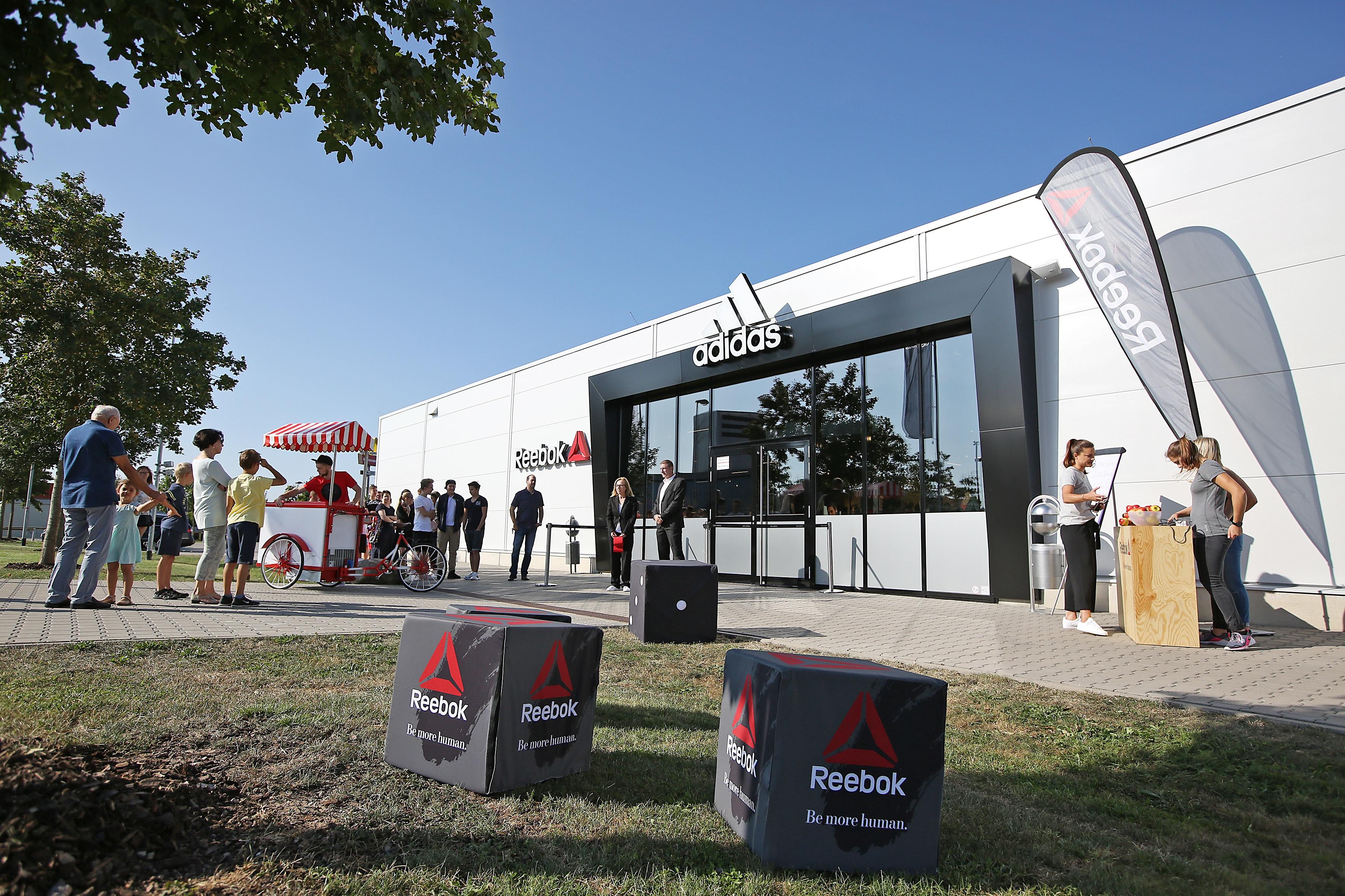 adidas & reebok outlet store