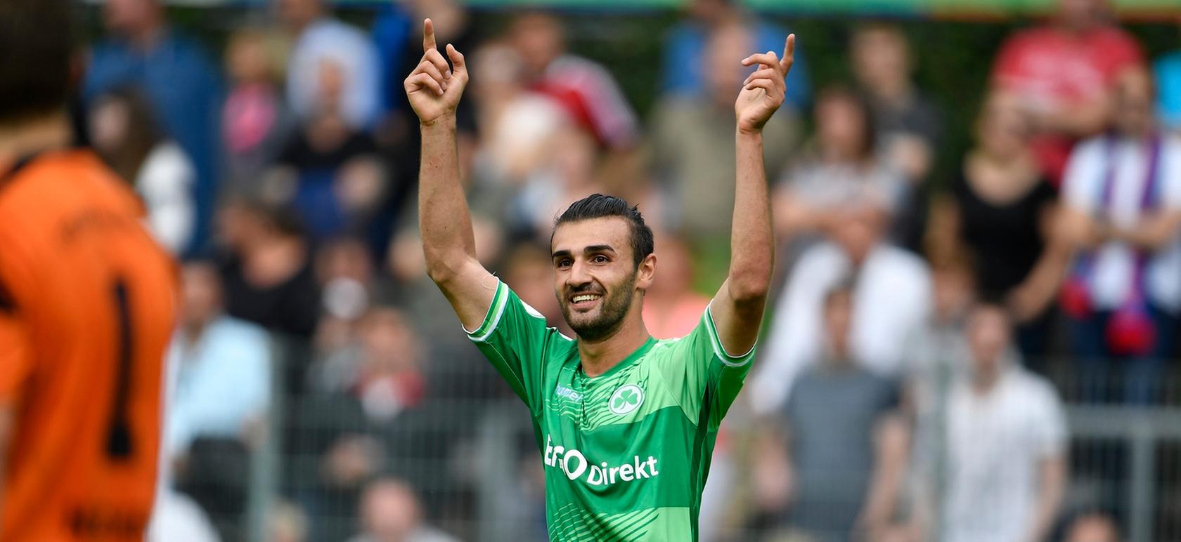 Serdar Dursun startet bei der SpVgg Greuther Fürth durch.