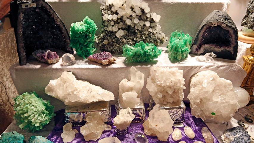 Bergkristalle und Rohdiamanten: Mineralienbörse im Redoutensaal