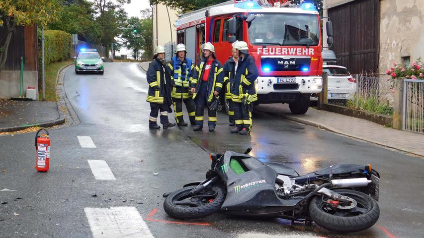 Unfall in Langenzenn: Frau übersieht 17-Jährigen auf Motorrad