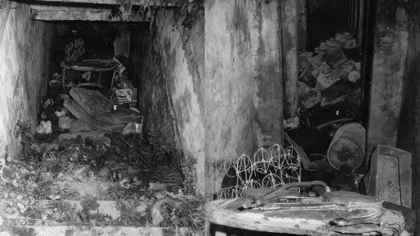 Ein gefährliches Einbrecher-Trio, das seit März dieses Jahres 52 Büros, Werkstätten, Bauhütten und Automaten geknackt hat, sitzt sicher hinter „schwedischen Gardinen“. 
 
  Hier geht es zum Artikel vom 9. September 1966: Bunker als Versteck: Ohne Strom geht kein Geschäft.