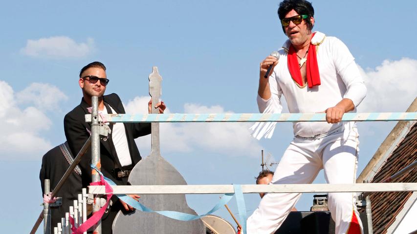Rock'n'Roll, Elvis und Rockabilly beim Kärwazug in Atzenhof