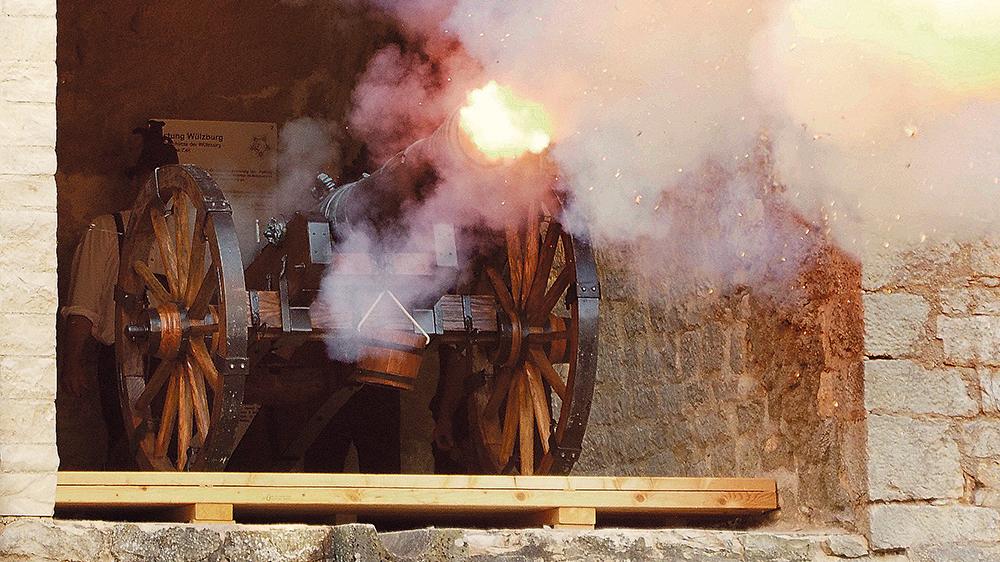 Mächtiger Knall: Die Wülzburg hat wieder eine Kanone Mächtiger Knall: Die Wülzburg hat wieder eine Kanone