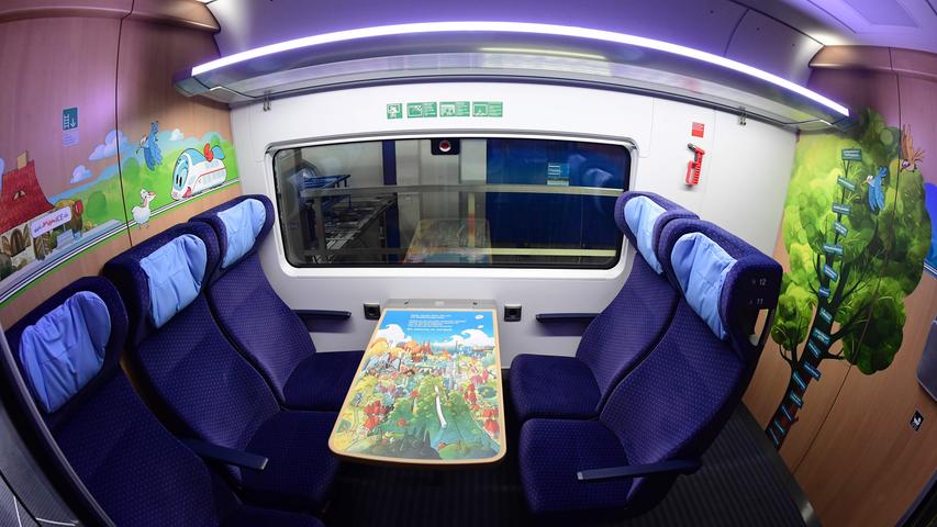 The children's and family compartment of a new ICE 4 high speed train of German railway operator Deutsche Bahn is pictured in Berlin on September 13, 2016..Deutsche Bahn is presenting the new, fourth generation model of it's Inter City Express (ICE) high speed train, that the company plans to put into servic in December 2017. / AFP PHOTO / TOBIAS SCHWARZ