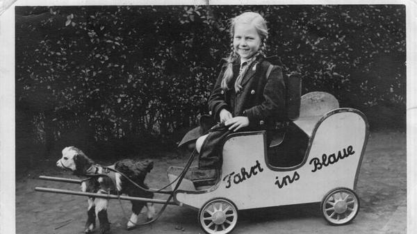 Motiv: Einschulung 1951 - NN-Leserfoto von Ilse Smoczynski