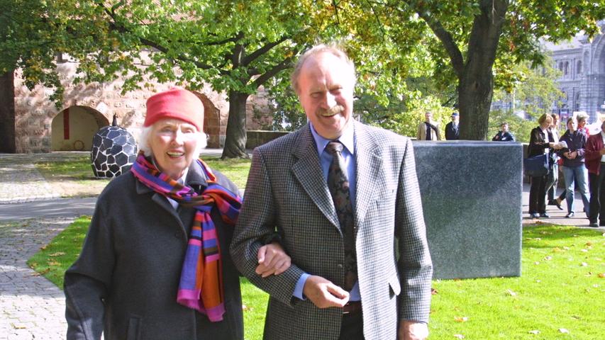 Auch der 2004 eröffnete Skulpturengarten am Neuen Museum ist der Initiative und Schenkung von Marianne und Hansfried Defet zu verdanken.