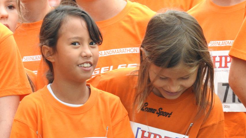 Kids starten durch: Der Schülerlauf beim Seenlandmarathon