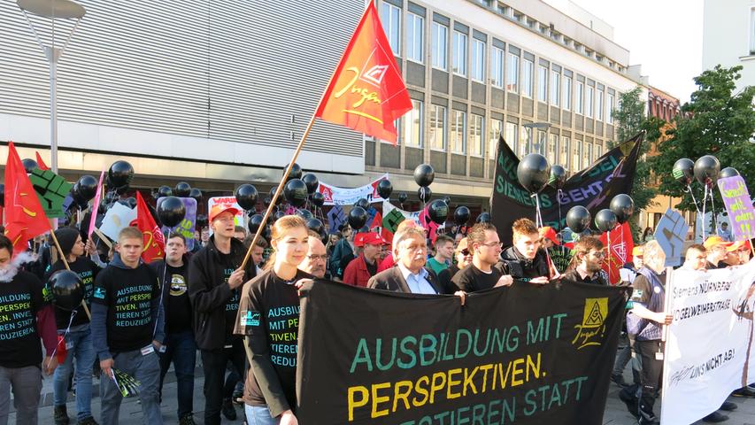 Siemens-Mitarbeiter demonstrieren in Nürnberg und Erlangen