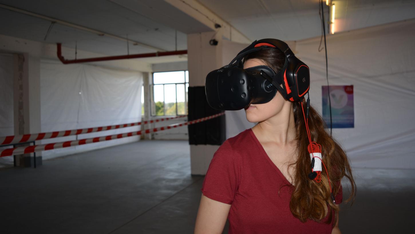 Brille auf und ab in andere Welten: Virtual Reality macht's möglich.
