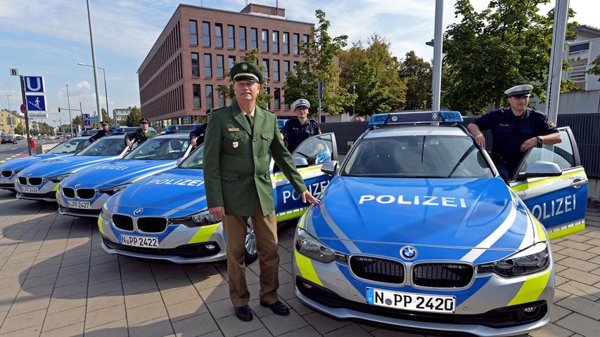 Das Bayerische Innenministerium hat die neue "Corporate Design"-Farbe der Polizei im vergangenen Jahr beschlossen.