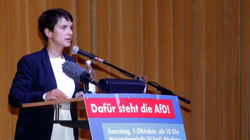 Gegen Merkel und ihre Flüchtlingspolitik: Frauke Petry in Nürnberg