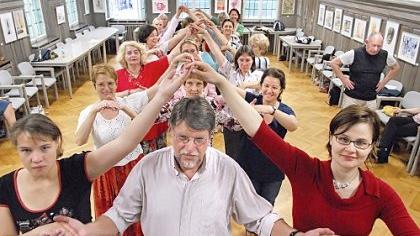 Galante Schritte in Kniebundhosen Galante Schritte in Kniebundhosen